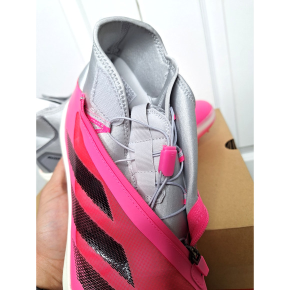 Athletic_Shoes
